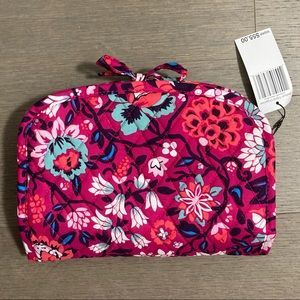 Vera Bradley Hanging Travel Organizer -Bloom Berry
